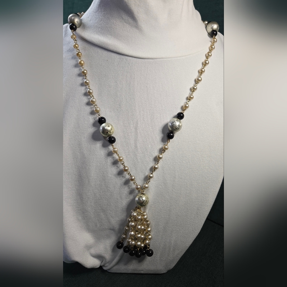 Elegant Pearl and Black Bead Necklace